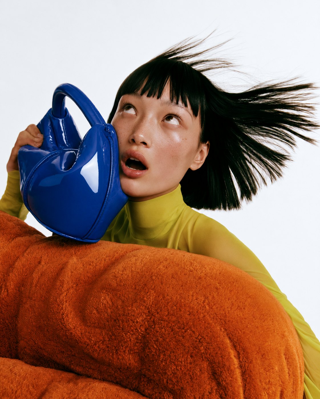 Three colours, one object, no styling.